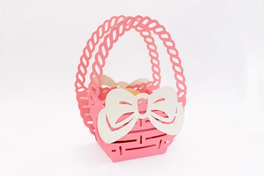 Gift Basket Egg Holder made with Cricut